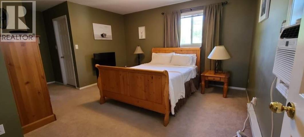 335 Sudbury Avenue - 13
