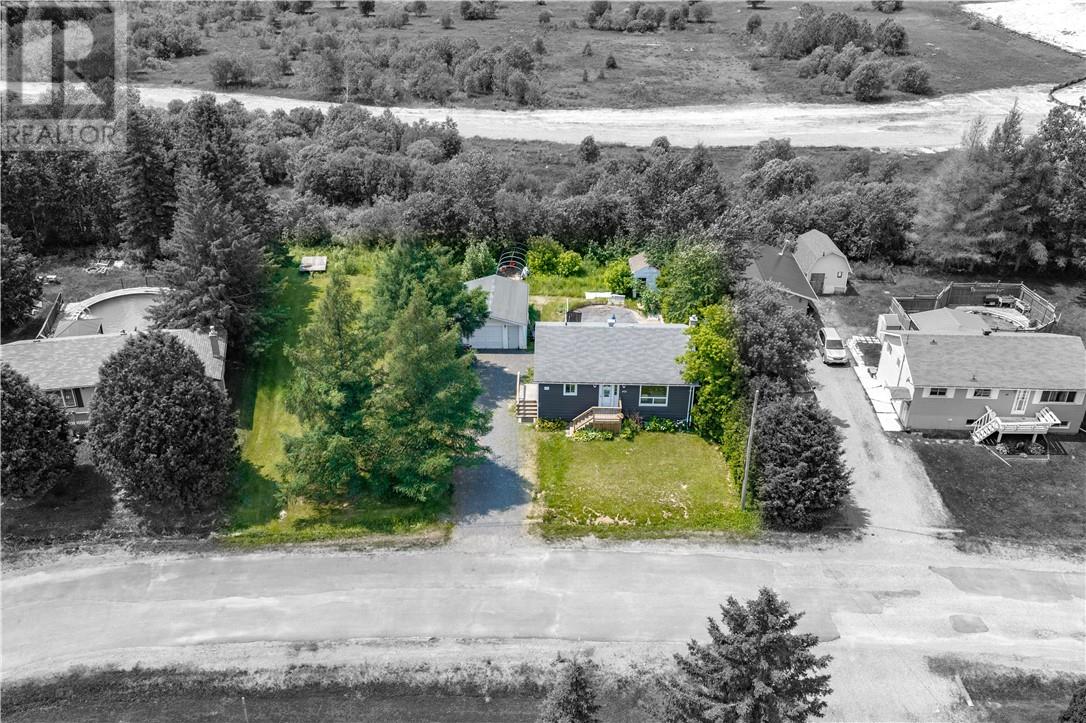 401 Denis Crescent - 31