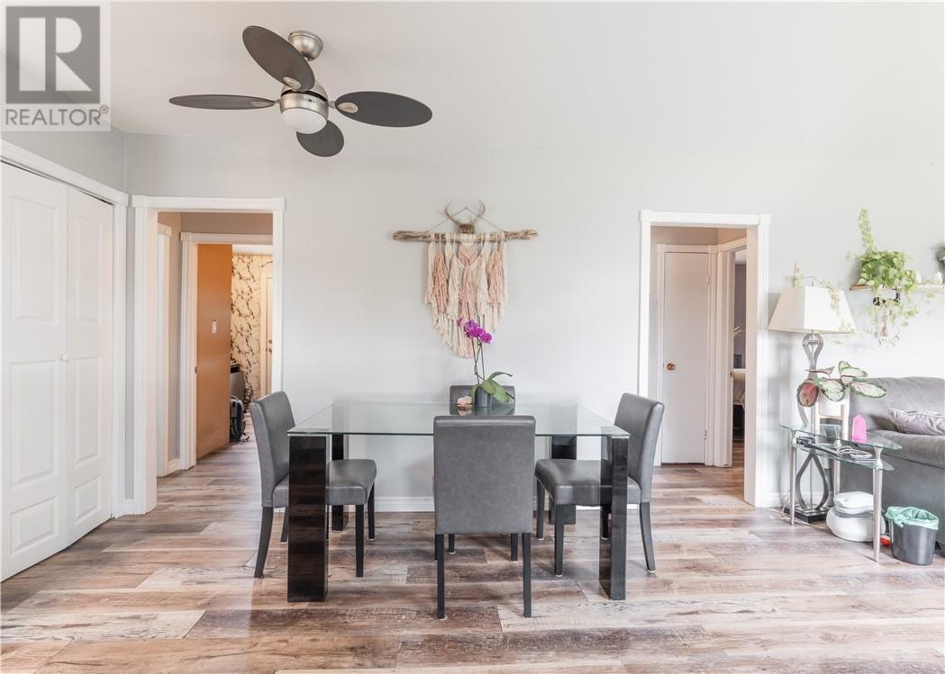 401 Denis Crescent - 9
