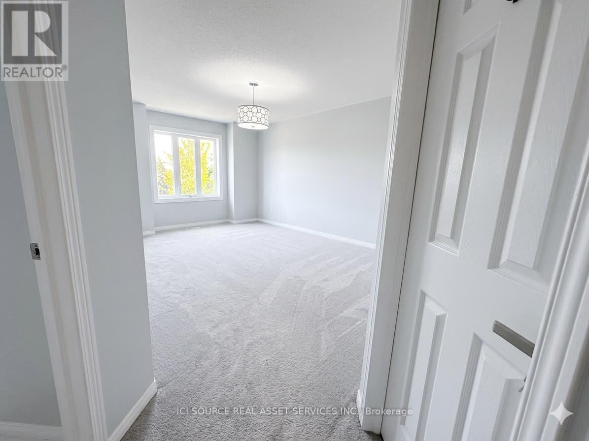 2081 GOLDEN ORCHARD TRAIL - Image 31