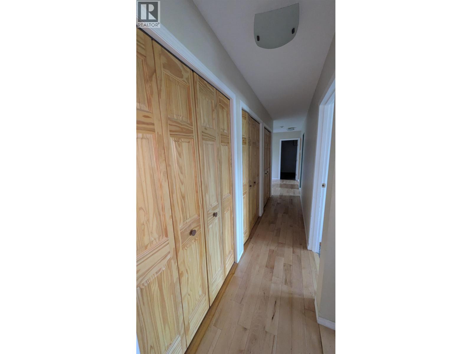 #319 4288 15TH AVENUE - 29