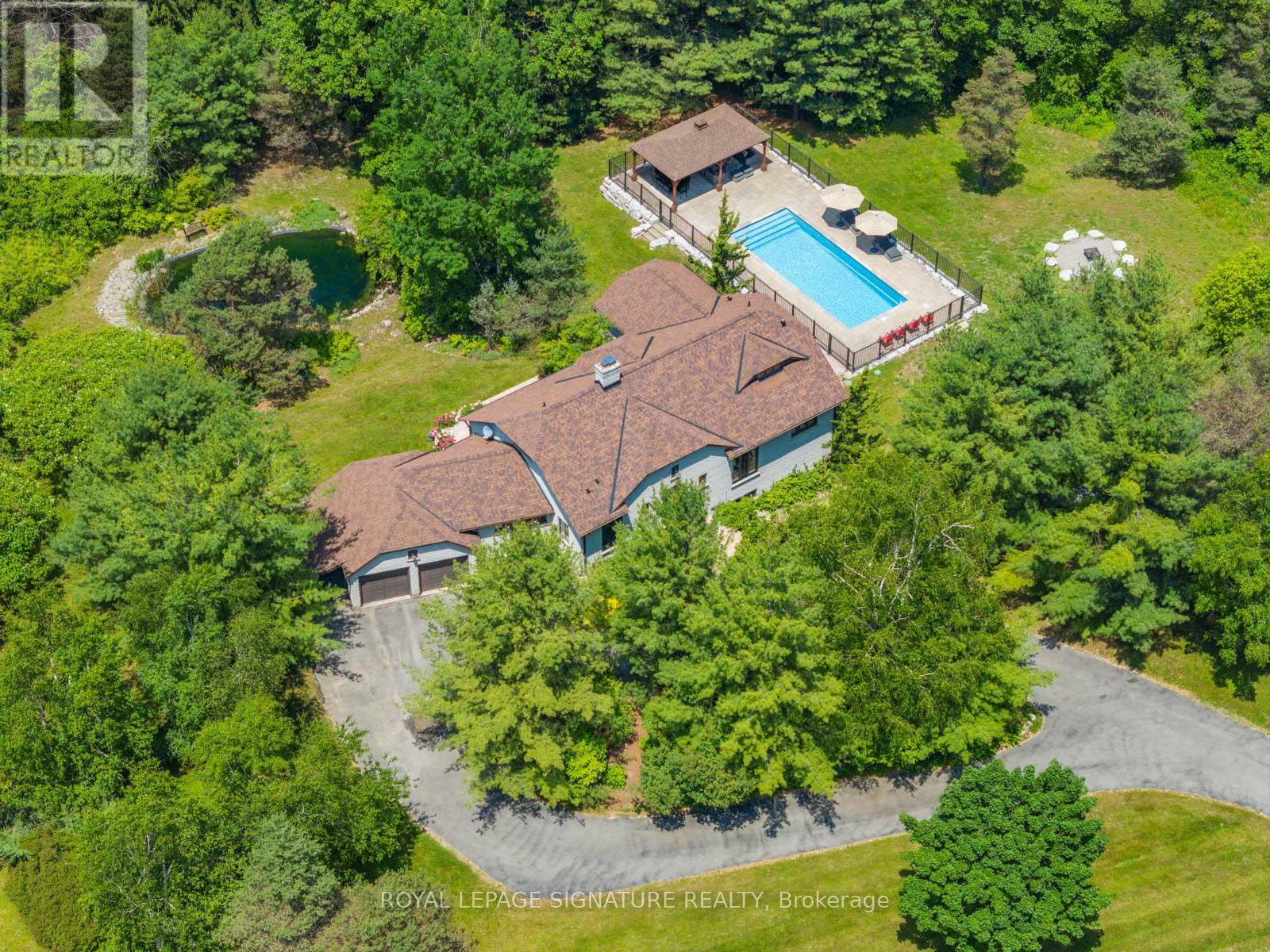 30 KINGSWOOD DRIVE - 1