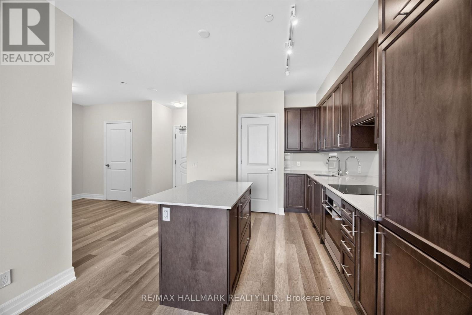 #219 9085 JANE STREET - 11