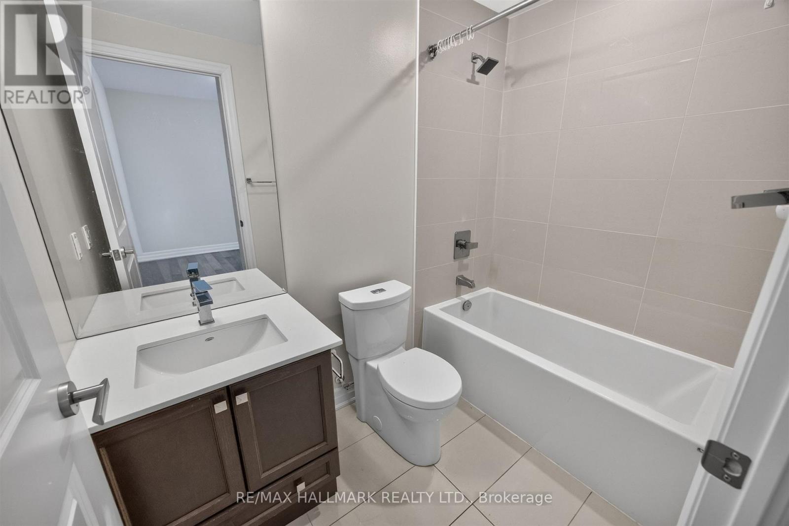 #219 9085 JANE STREET - 23