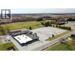 689 Texas Road, Amherstburg, ON N9V3R3 Photo 8