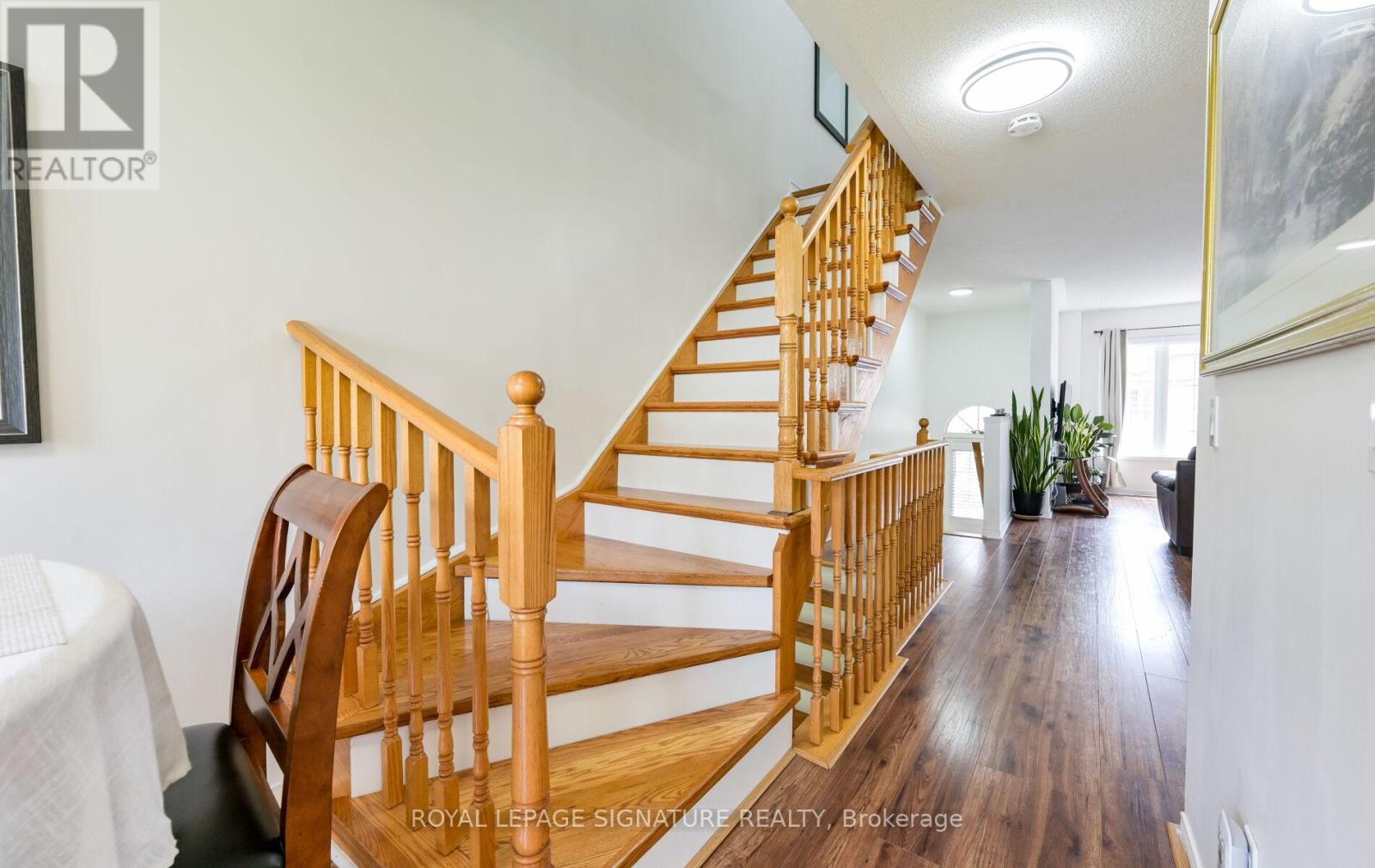 #21 3020 CEDARGLEN GATE - 14