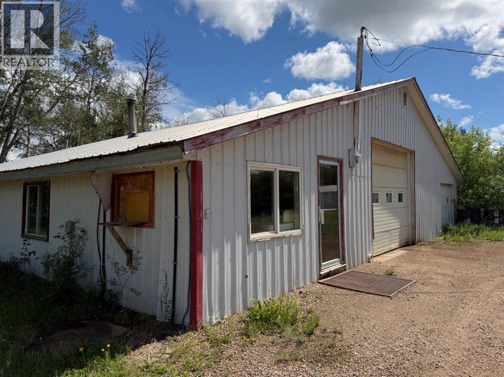 141441 TWP RD 1074 — photo 18