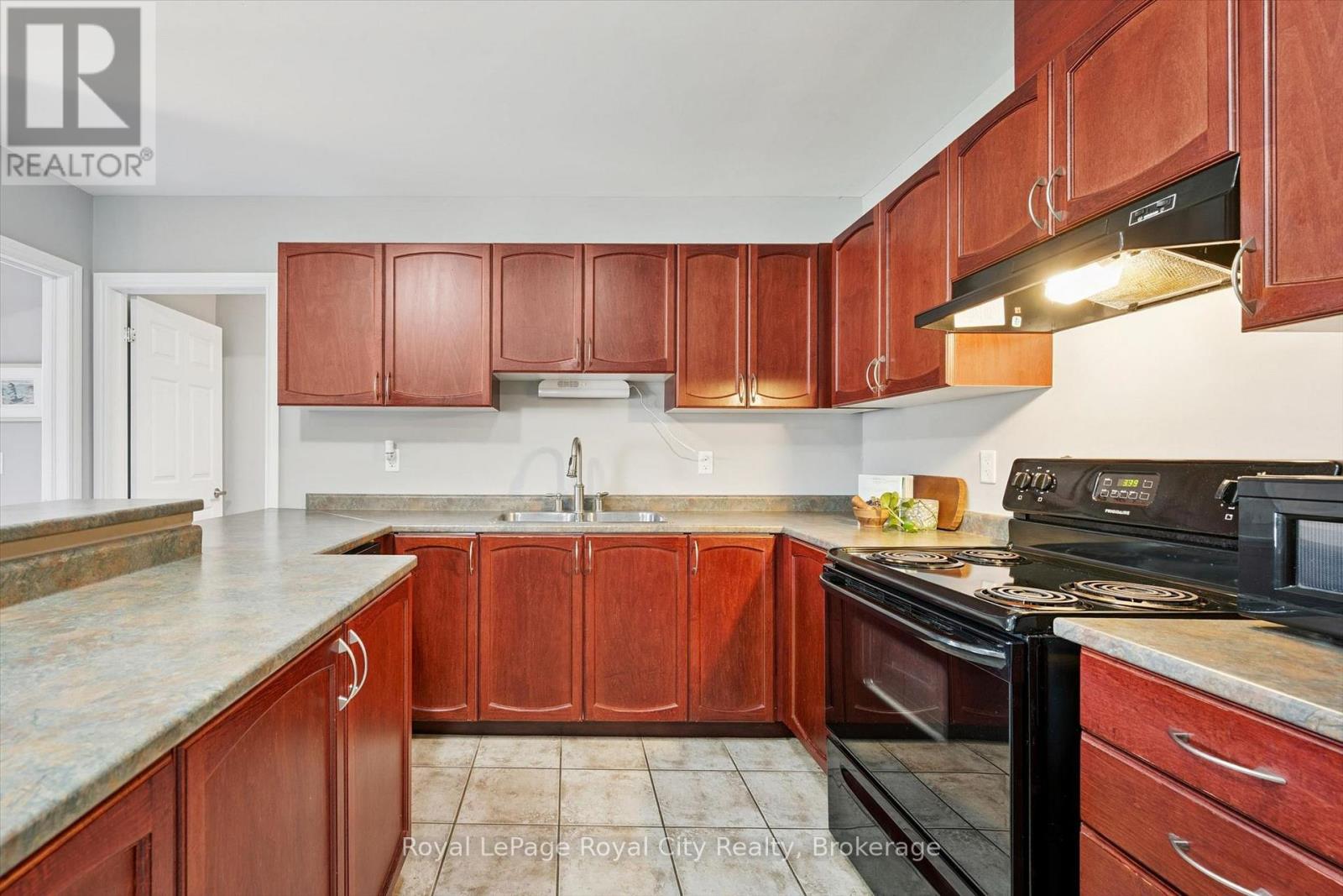#113 2 COLONIAL DRIVE - 12