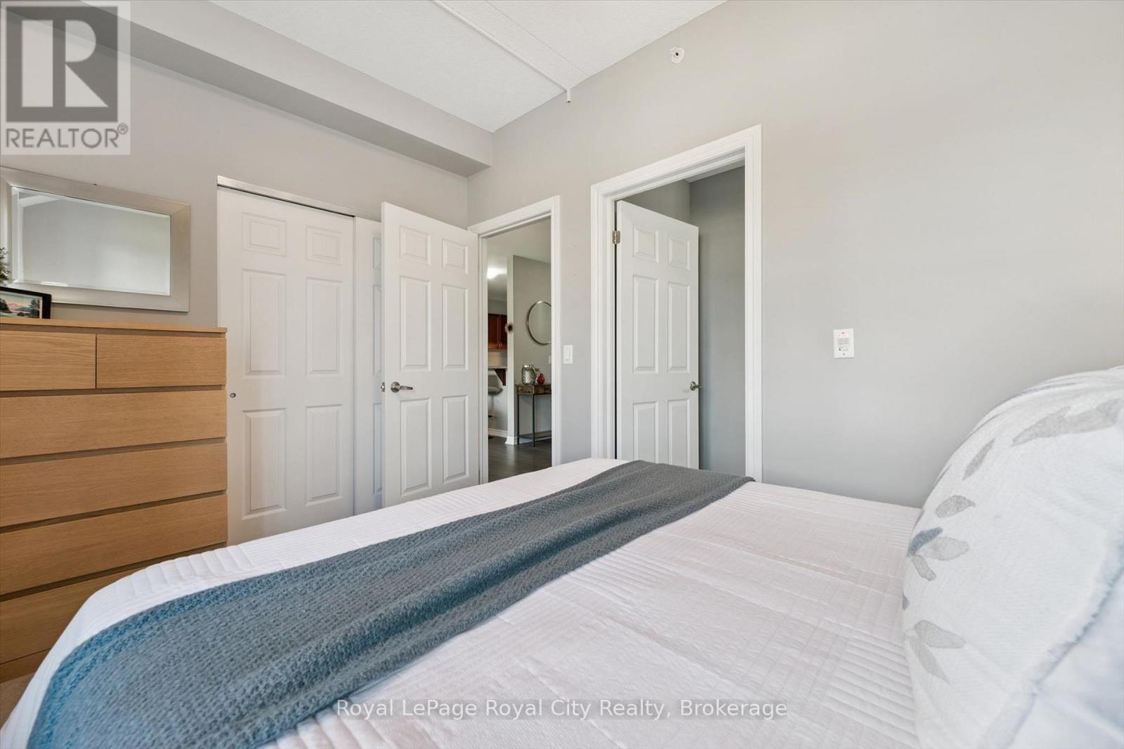 #113 2 COLONIAL DRIVE - 15