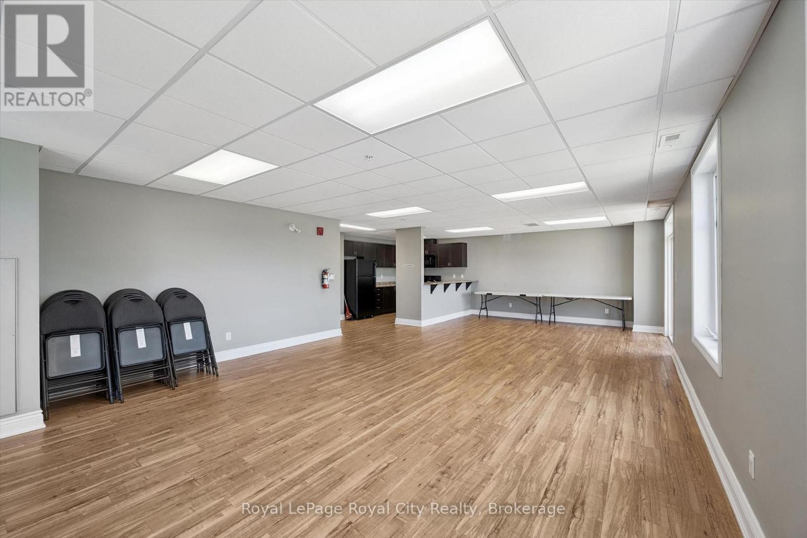 #113 2 COLONIAL DRIVE - 31