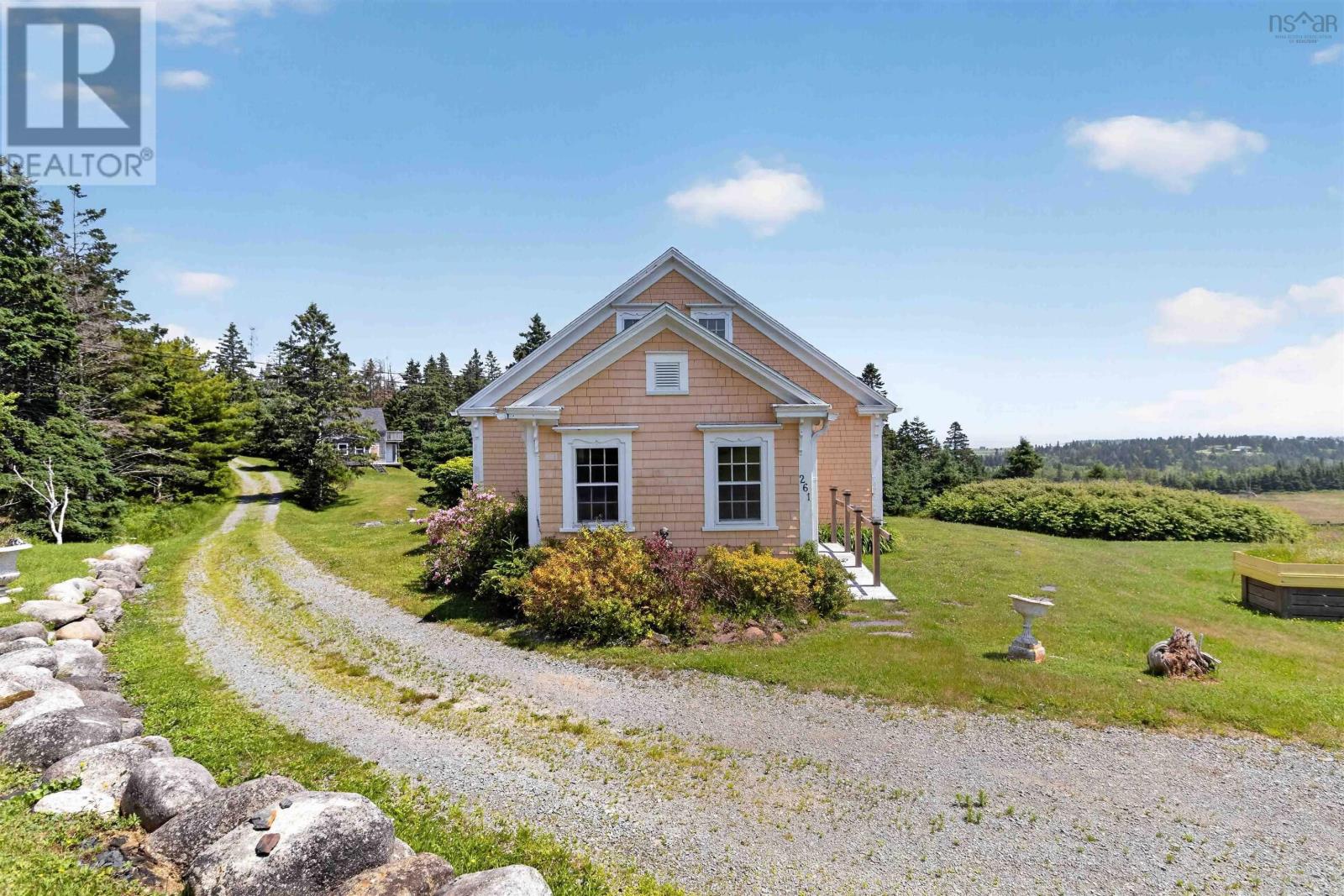 261 Upper Kingsburg Road - 4