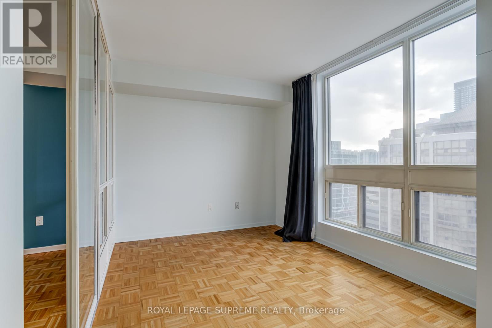 #1804 5 KENNETH AVENUE - 27