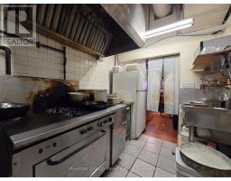 376 Eglinton Avenue W, Toronto, ON M5N1A2 Photo 11