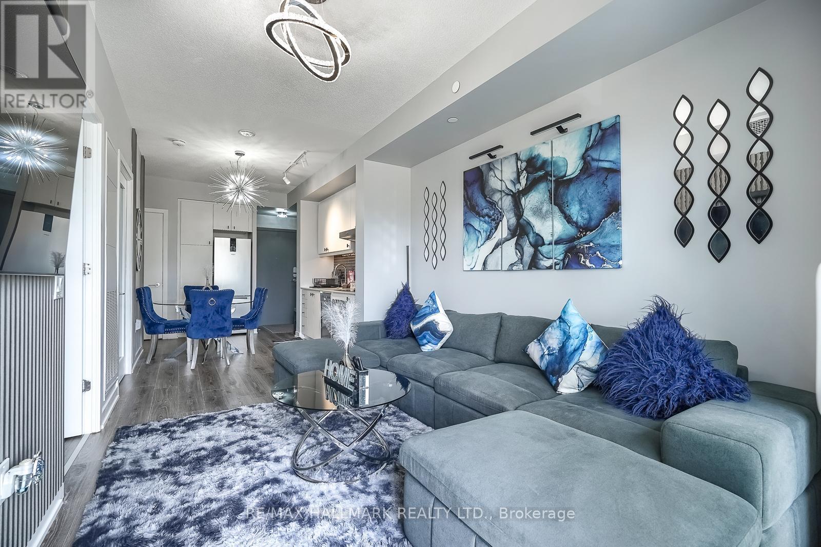 #421 9 TECUMSETH STREET - 10