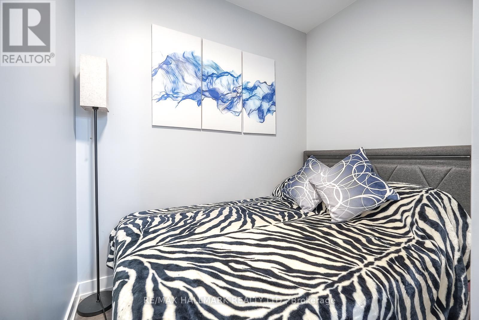 #421 9 TECUMSETH STREET - 21
