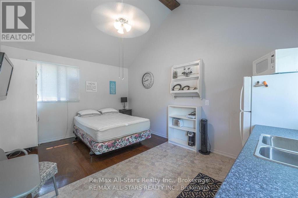 24 RELAX AVENUE - Image 28