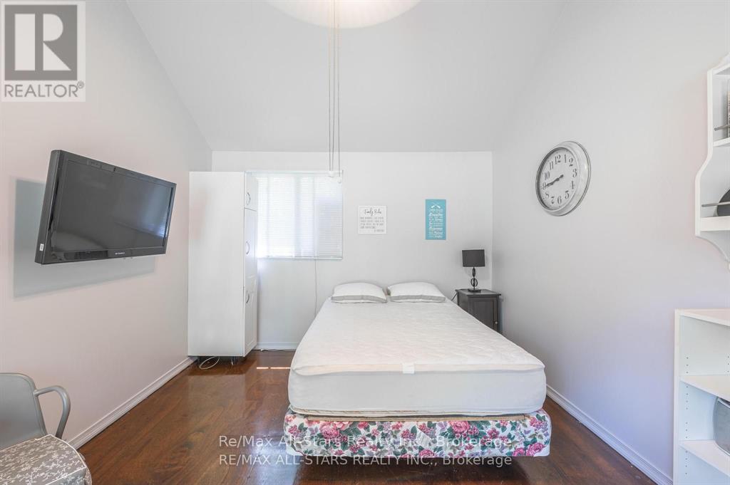 24 RELAX AVENUE - Image 29