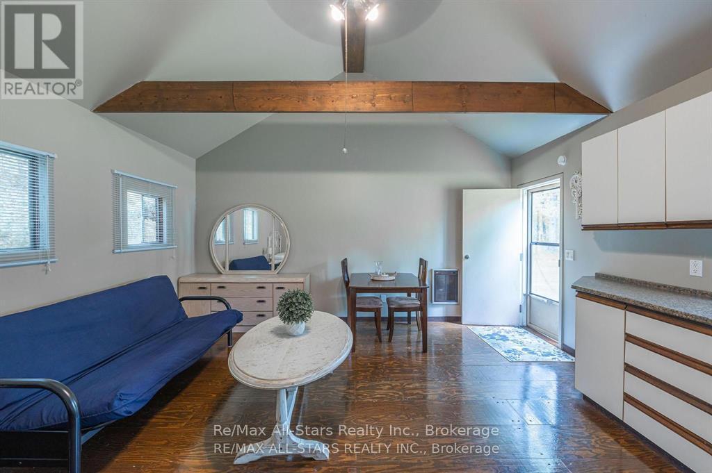 24 RELAX AVENUE - Image 33