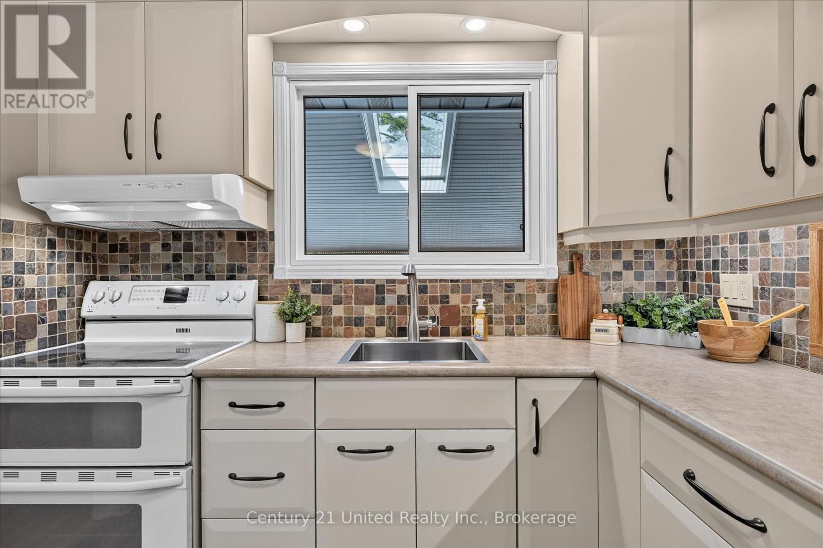 83 NEVIN AVENUE - Image 13