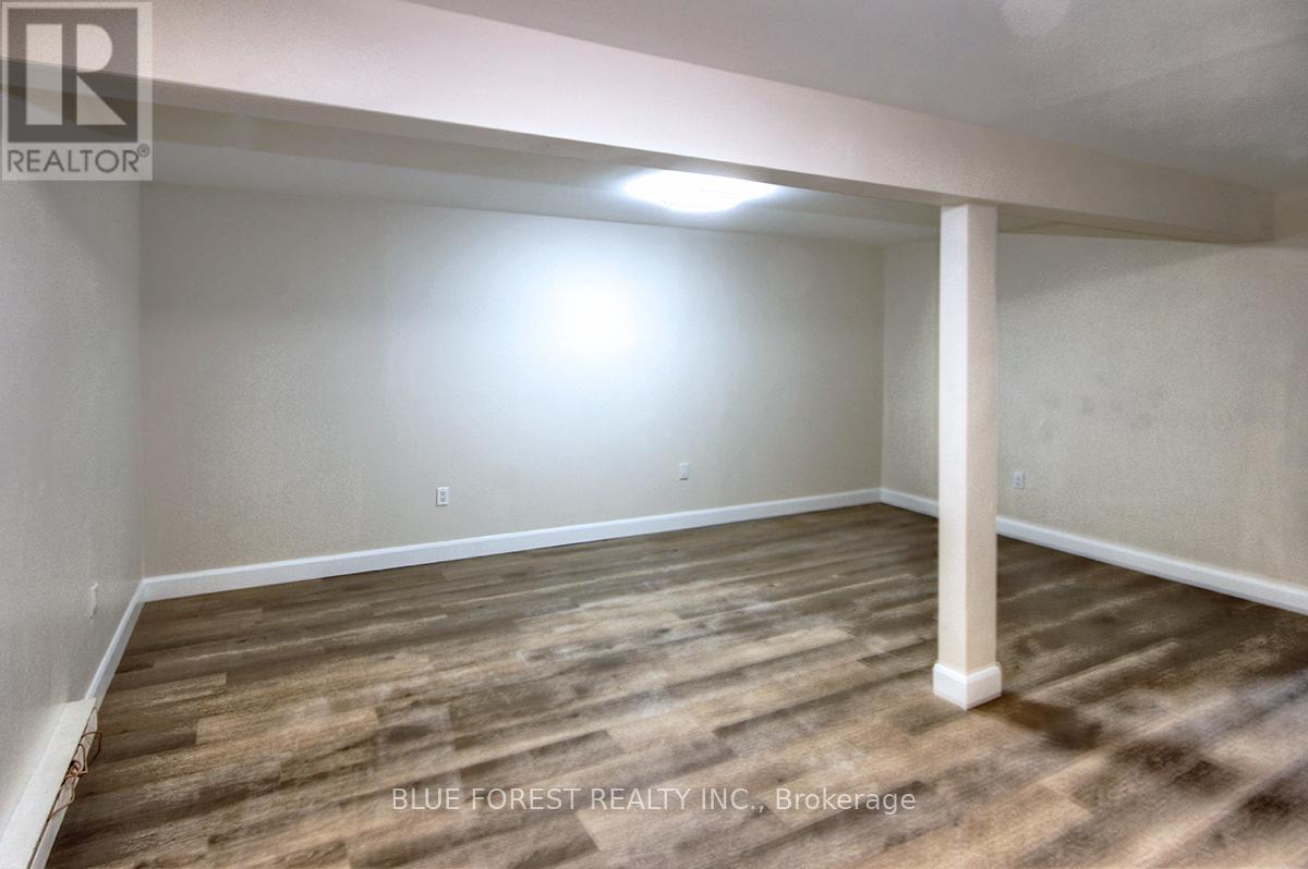 #100 690 LITTLE GREY STREET - 21
