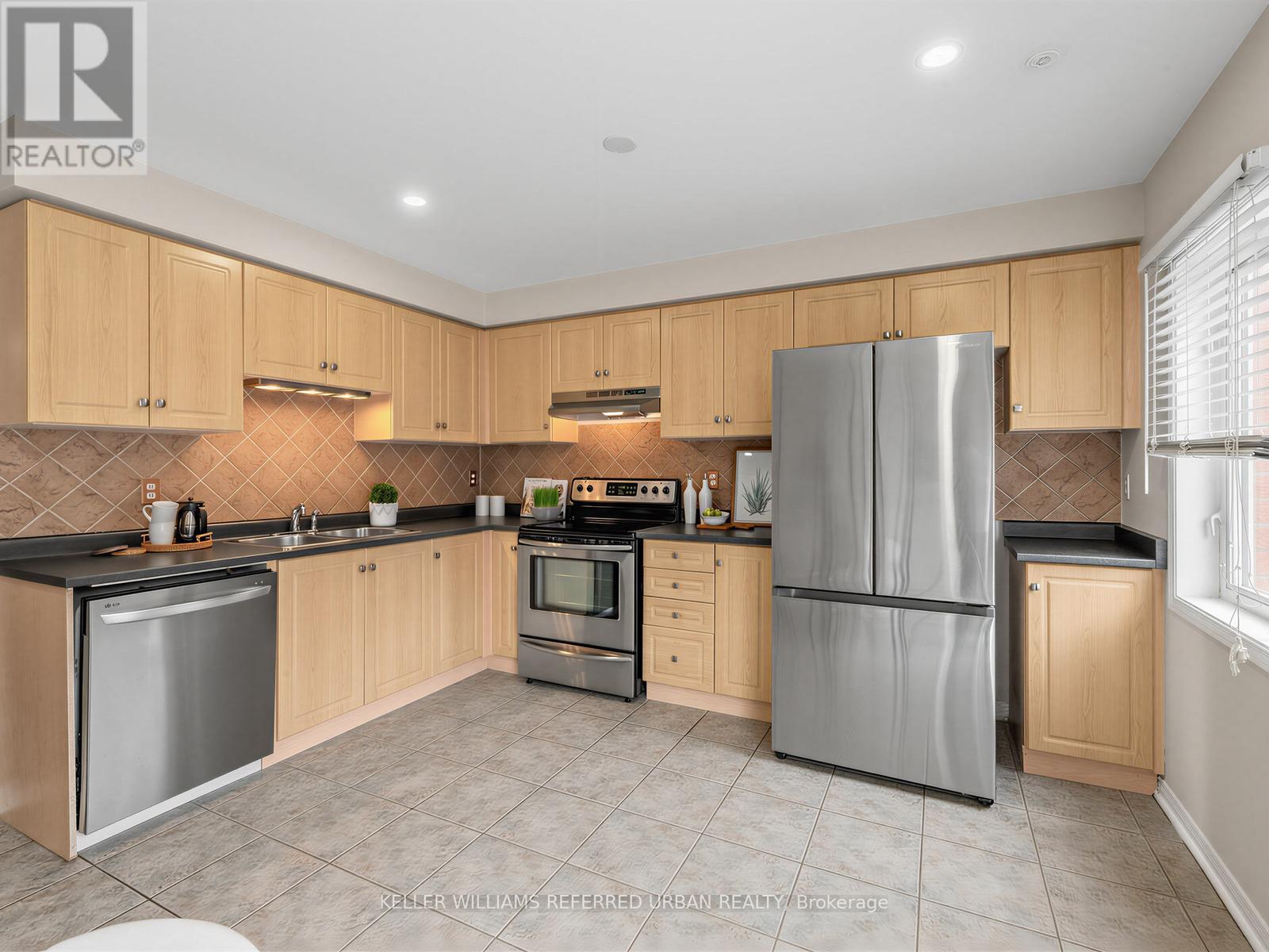 16 GUILLET STREET - 14