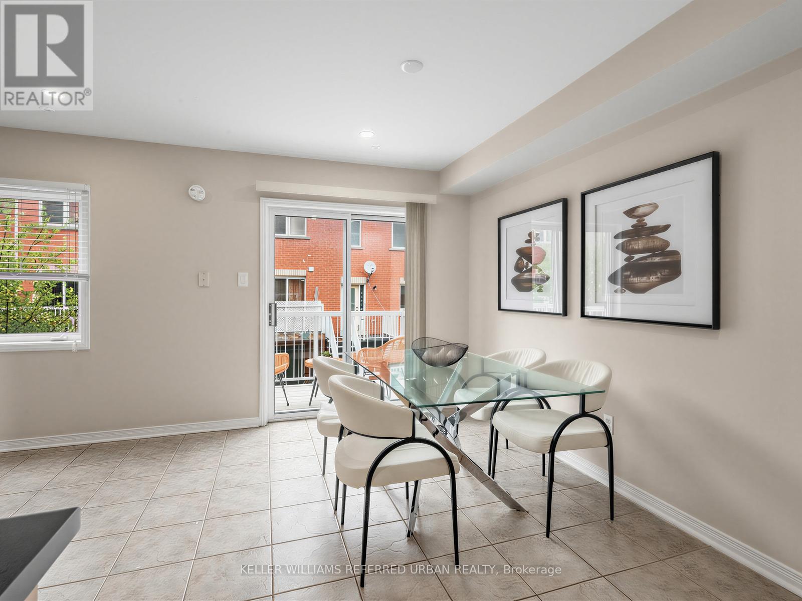 16 GUILLET STREET - 16