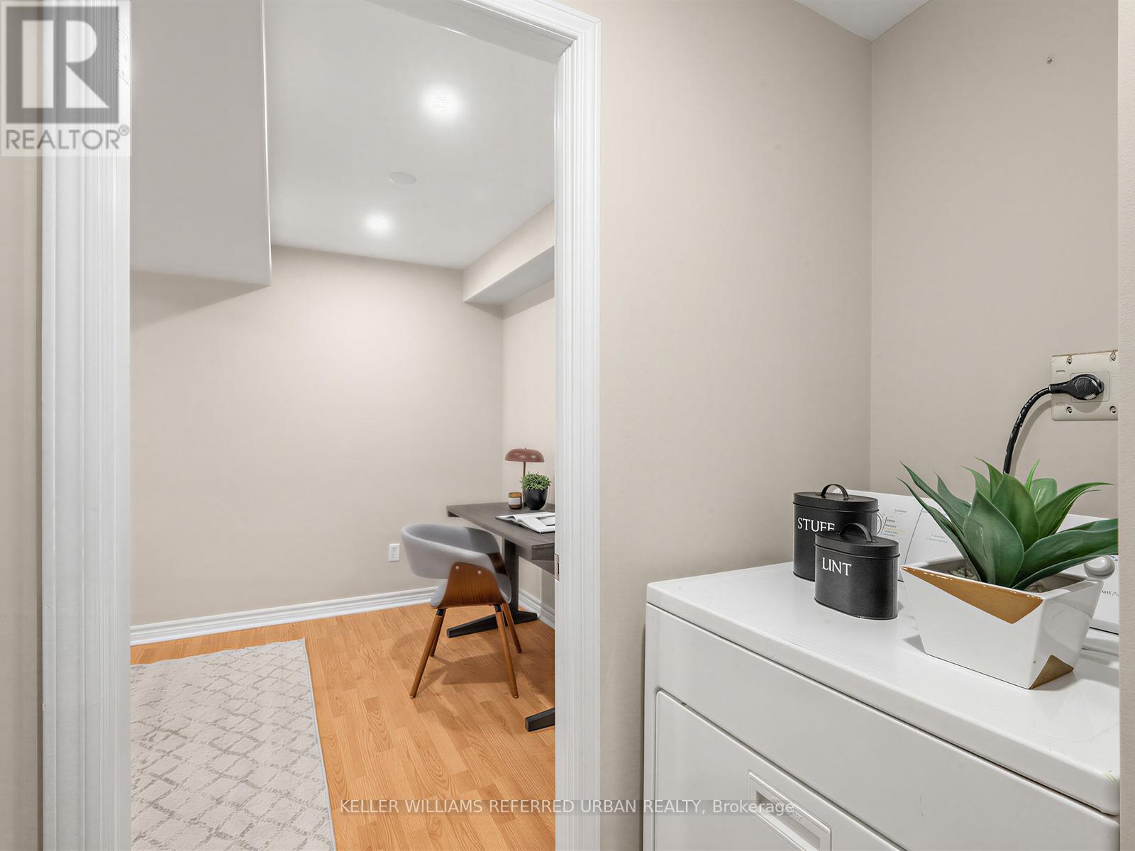 16 GUILLET STREET - 32