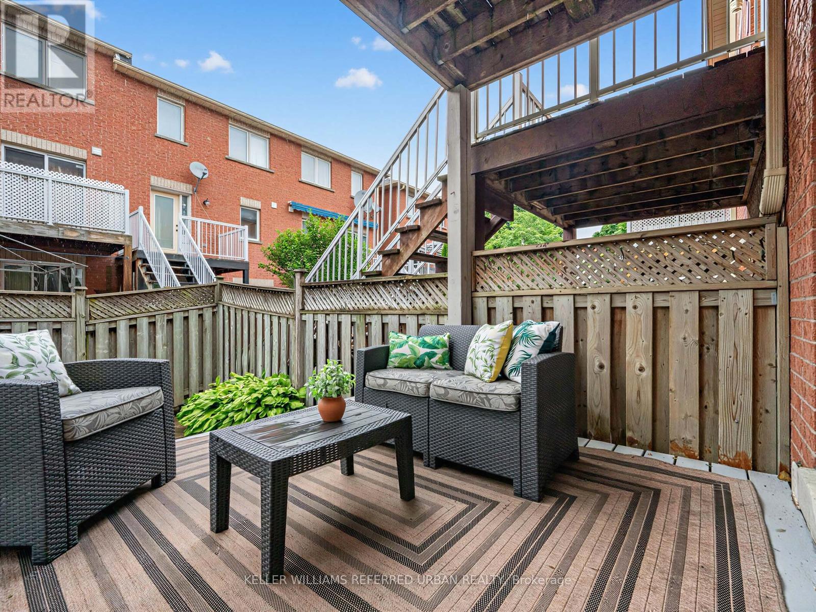 16 GUILLET STREET - 35