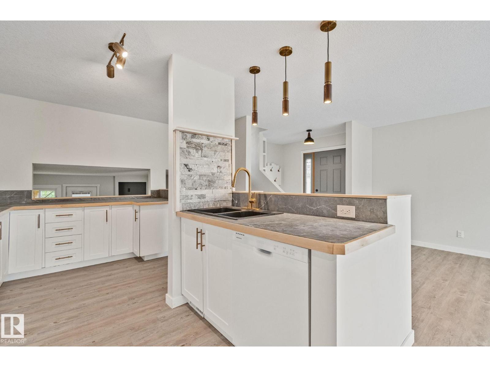 703 GRANDIN DR - 10
