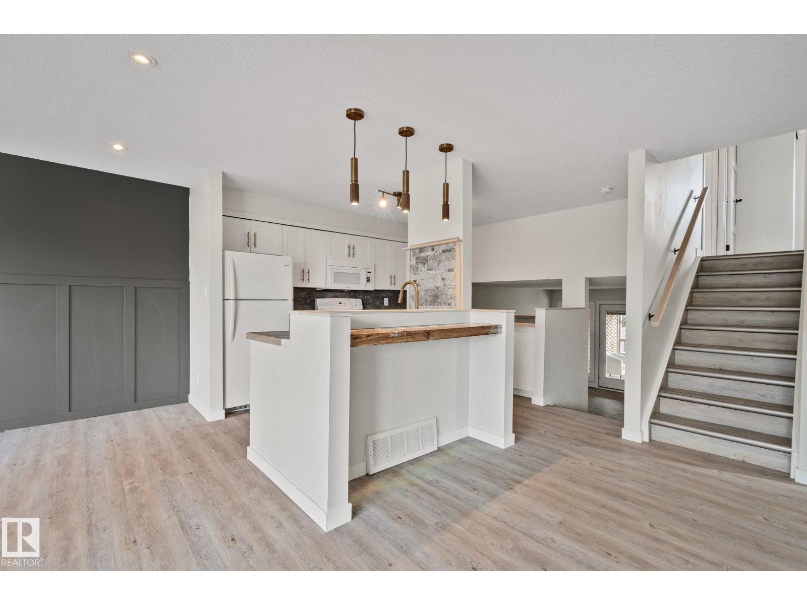 703 GRANDIN DR - 16