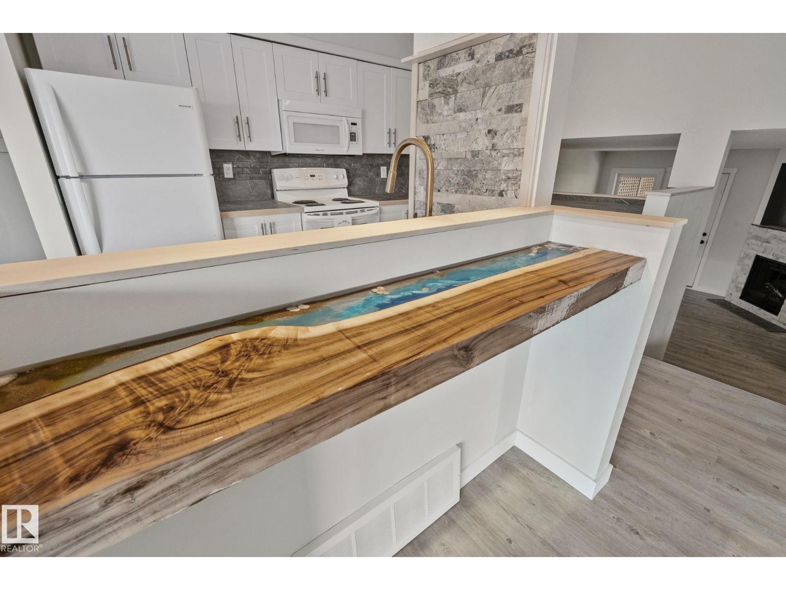 703 GRANDIN DR - 17