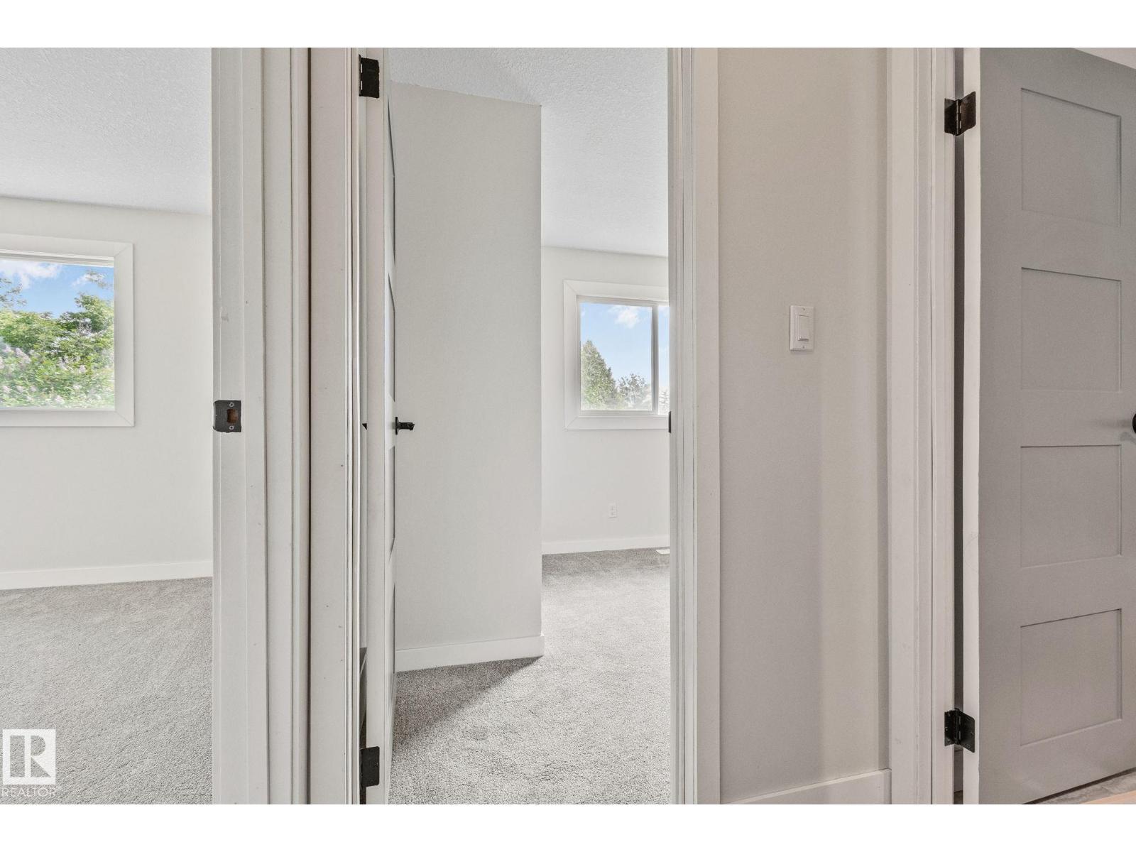 703 GRANDIN DR - 24