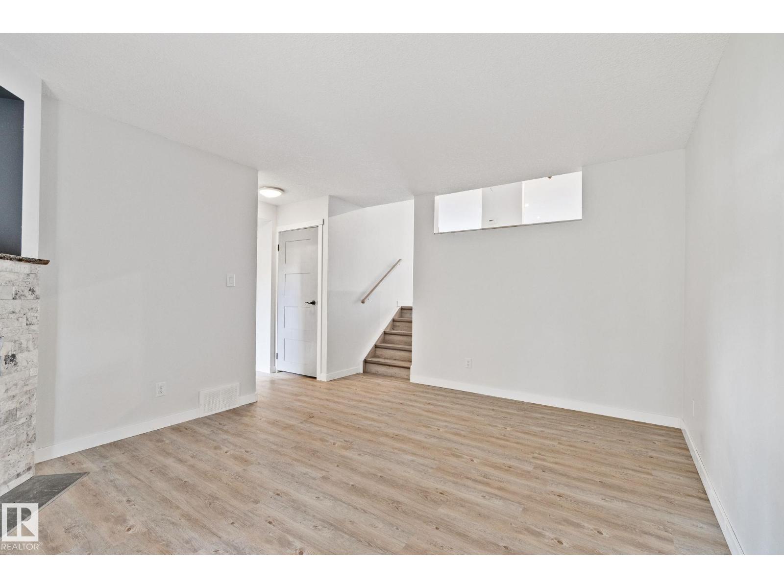 703 GRANDIN DR - 27