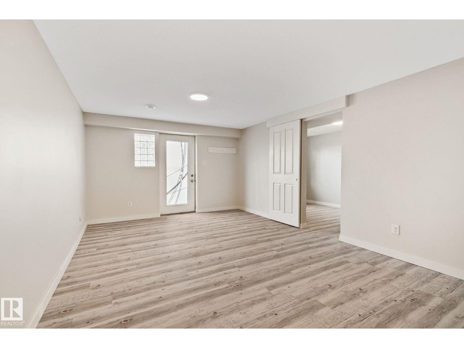703 GRANDIN DR - 34