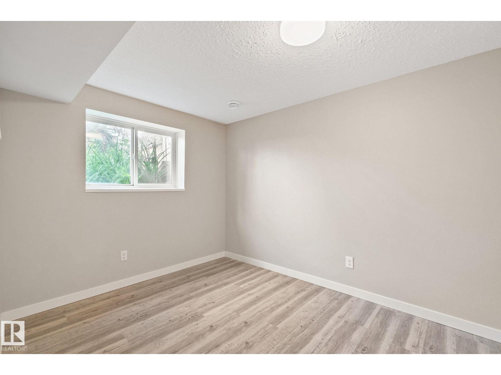 703 GRANDIN DR - 35