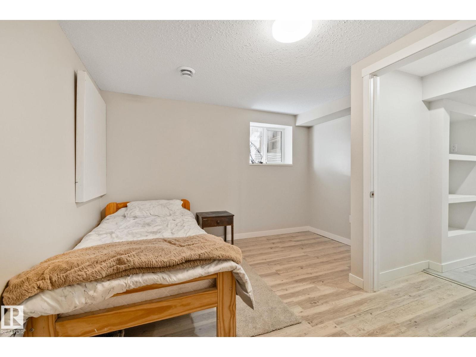 703 GRANDIN DR - 42