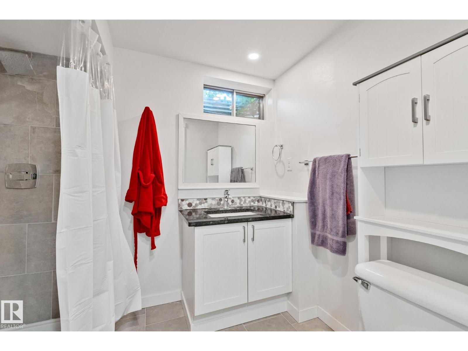 703 GRANDIN DR - 44