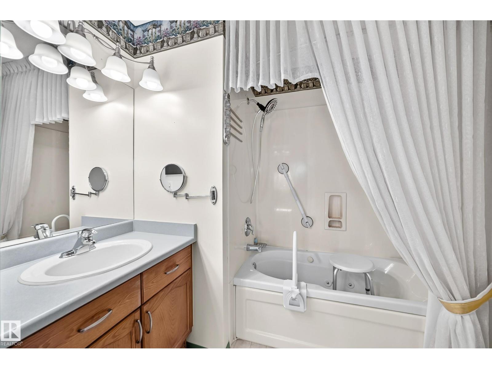 #51 9630 176 ST NW - 24