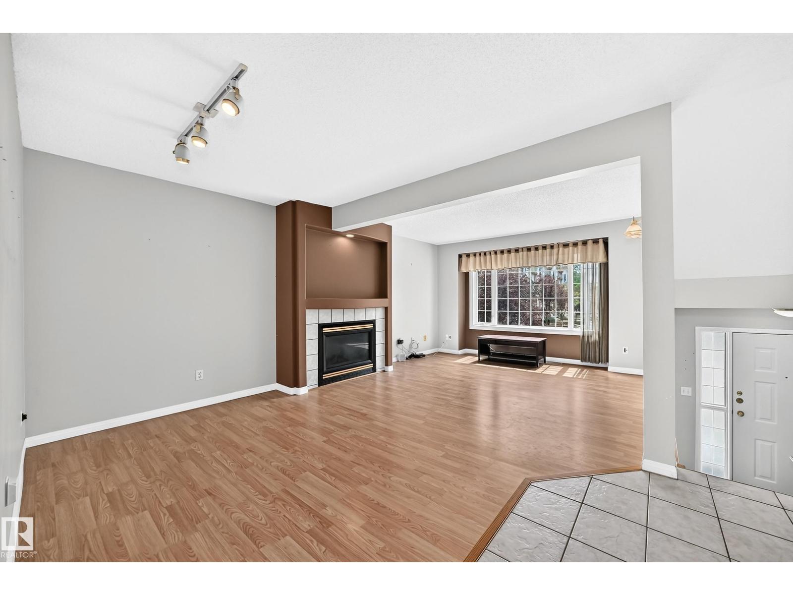 #51 9630 176 ST NW - 4
