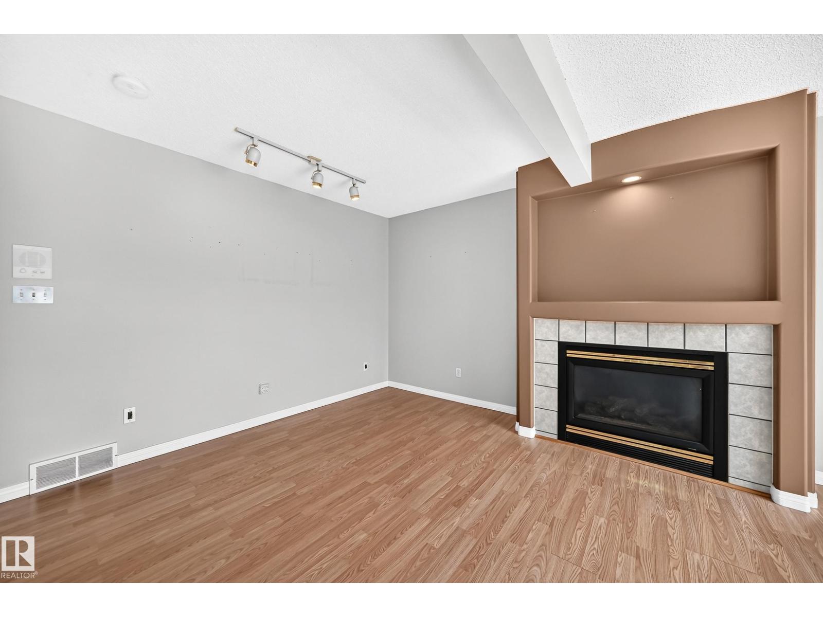 #51 9630 176 ST NW - 6