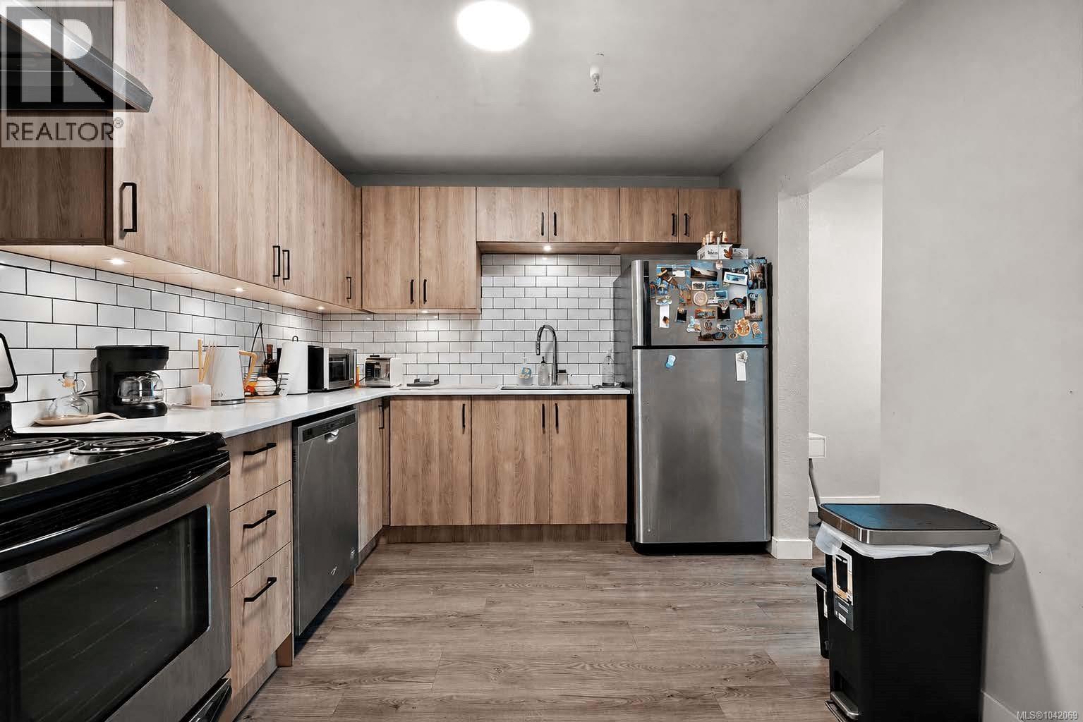 #106 71 Gorge Rd W - 10