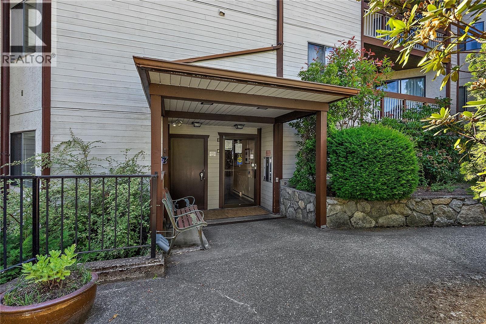 #106 71 Gorge Rd W - 21