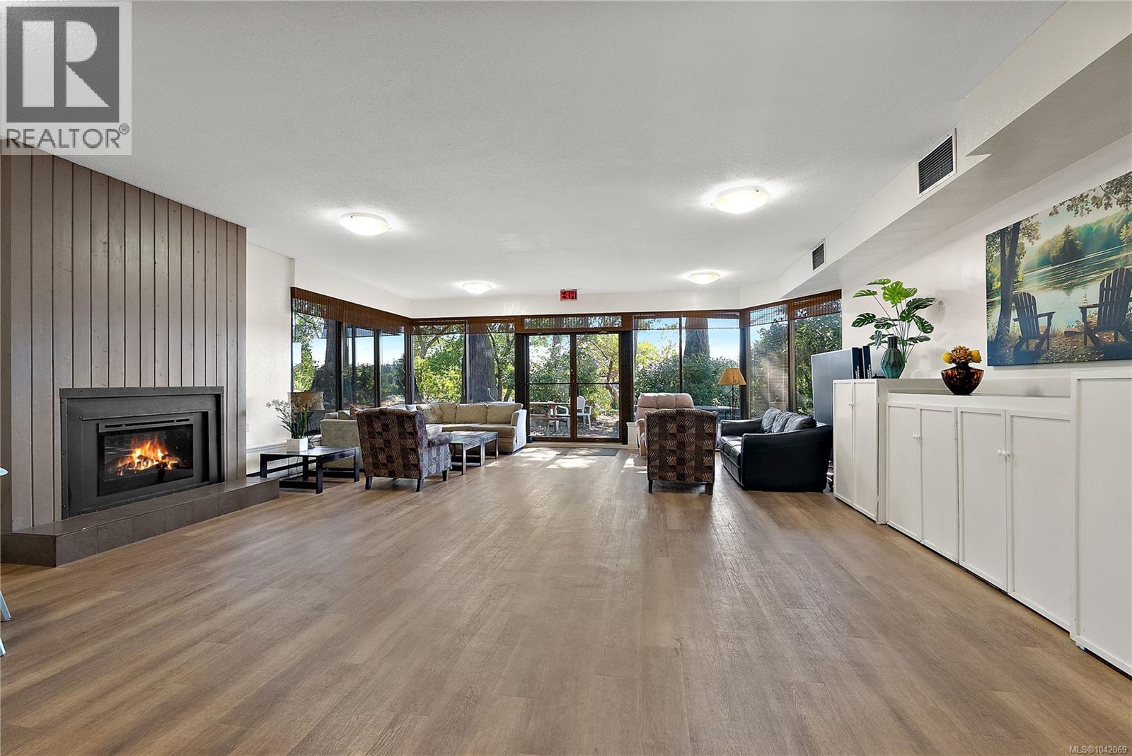 #106 71 Gorge Rd W - 25