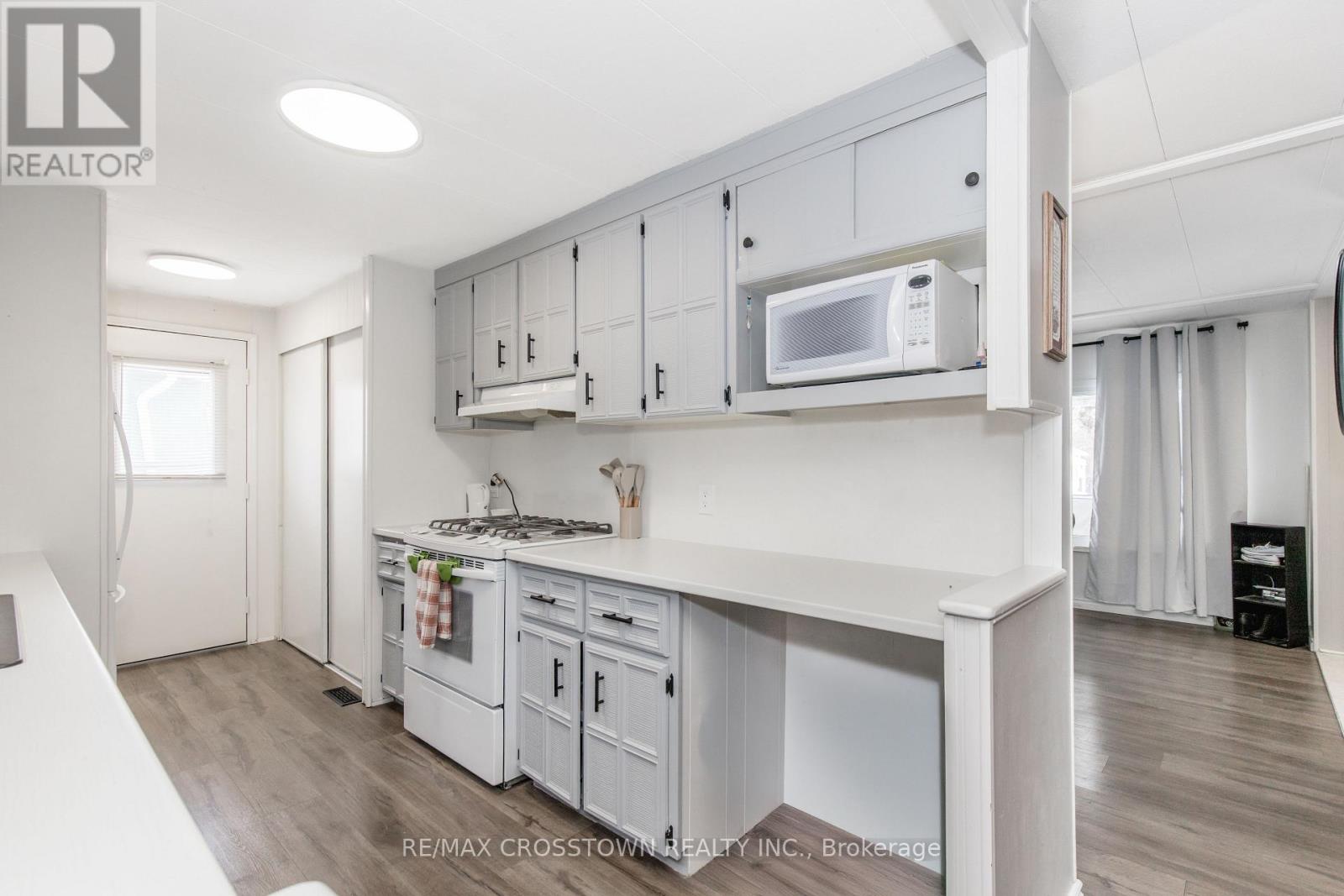 3 FAIRBIRCH COURT - 13