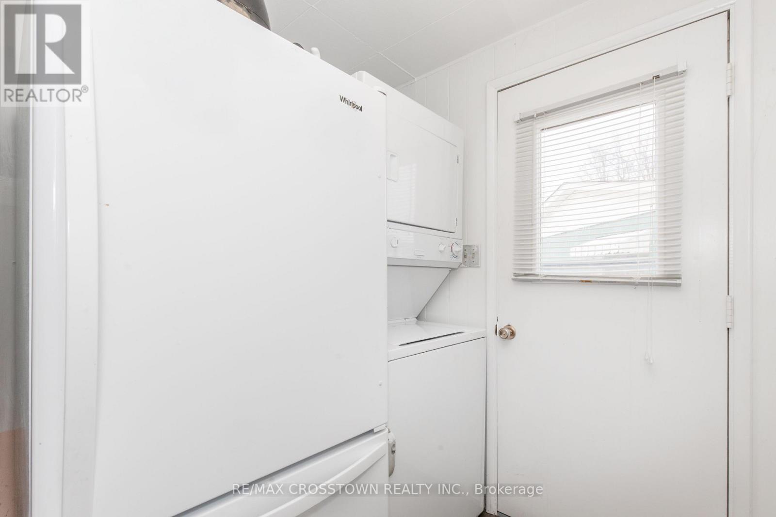 3 FAIRBIRCH COURT - 15