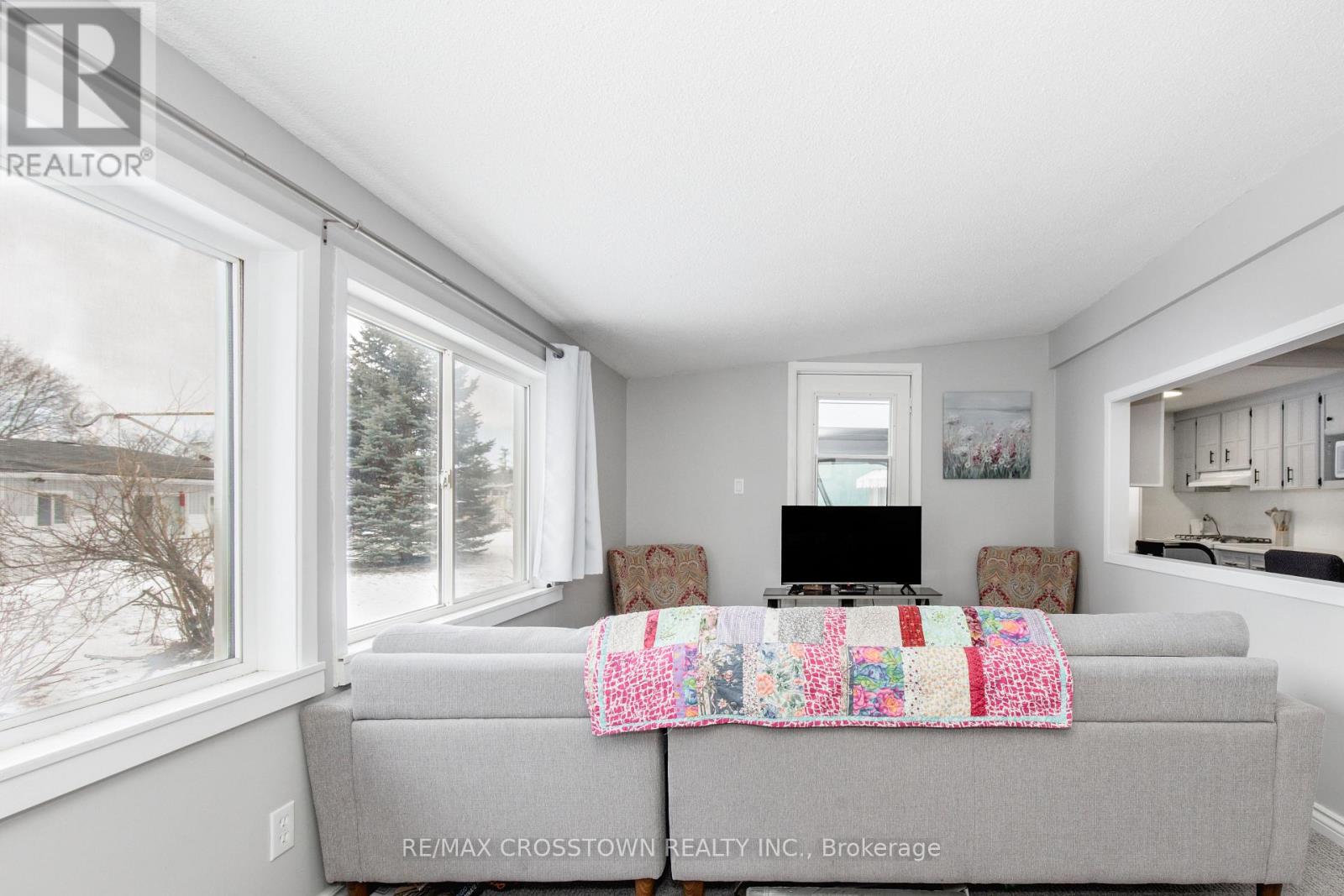 3 FAIRBIRCH COURT - 23