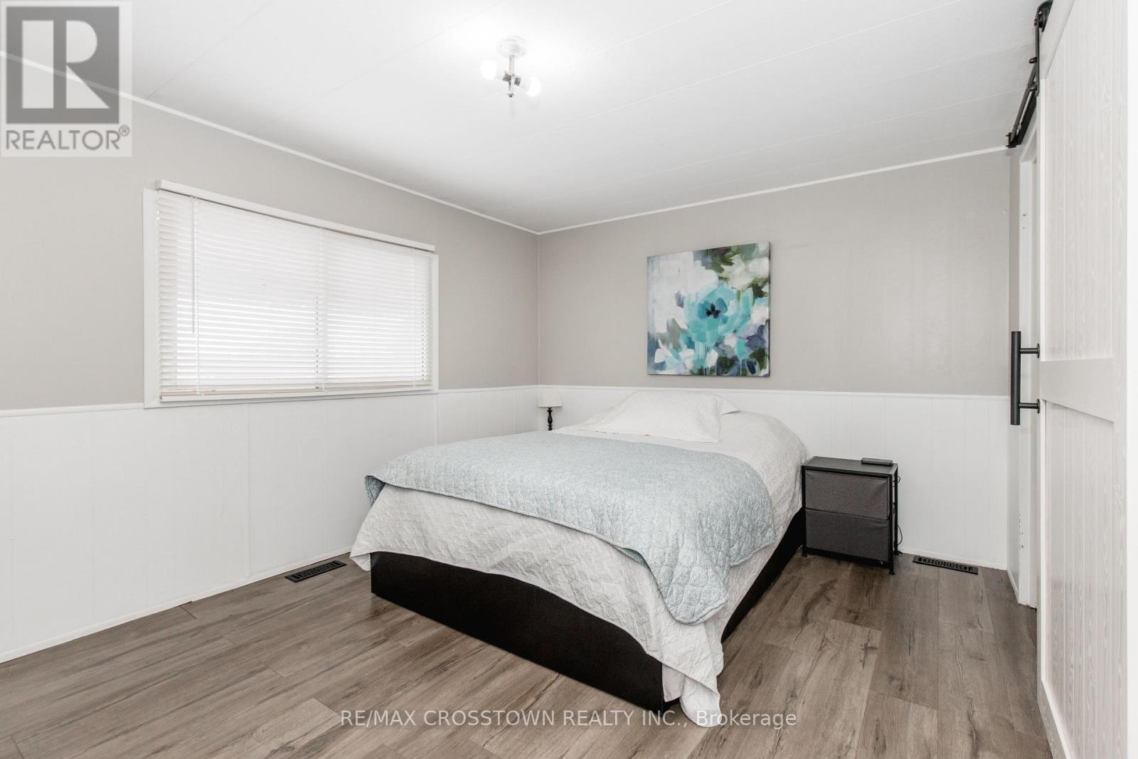 3 FAIRBIRCH COURT - 28