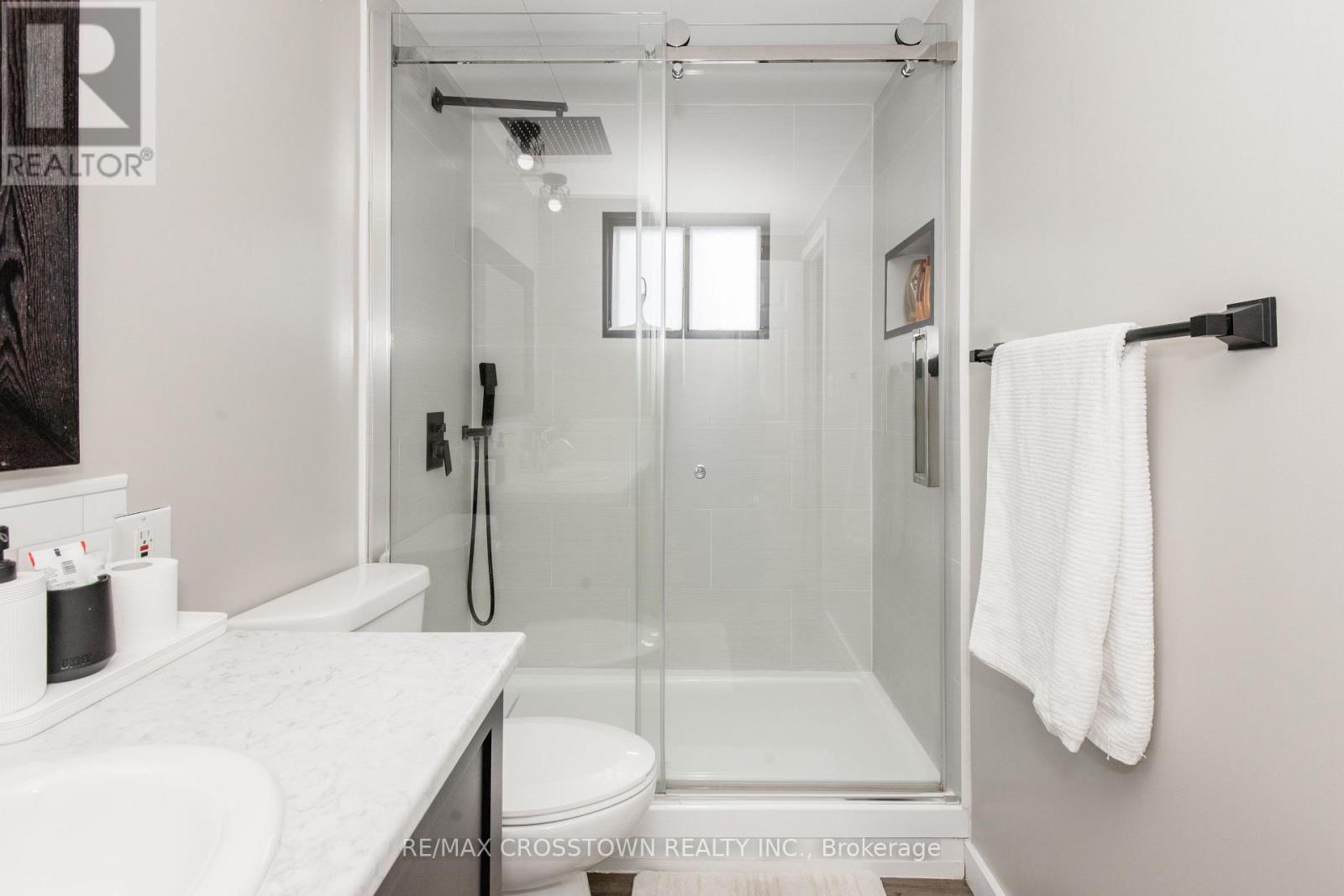 3 FAIRBIRCH COURT - 35