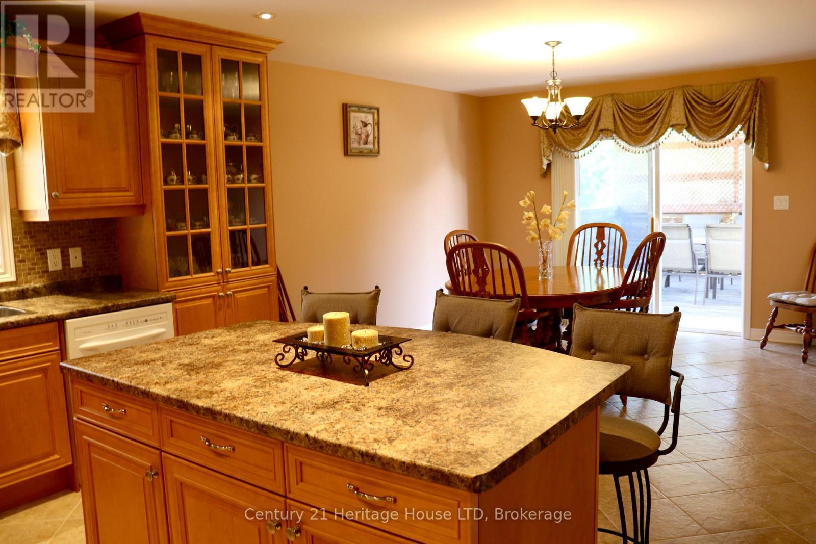 8292 FEREN DRIVE S - 17