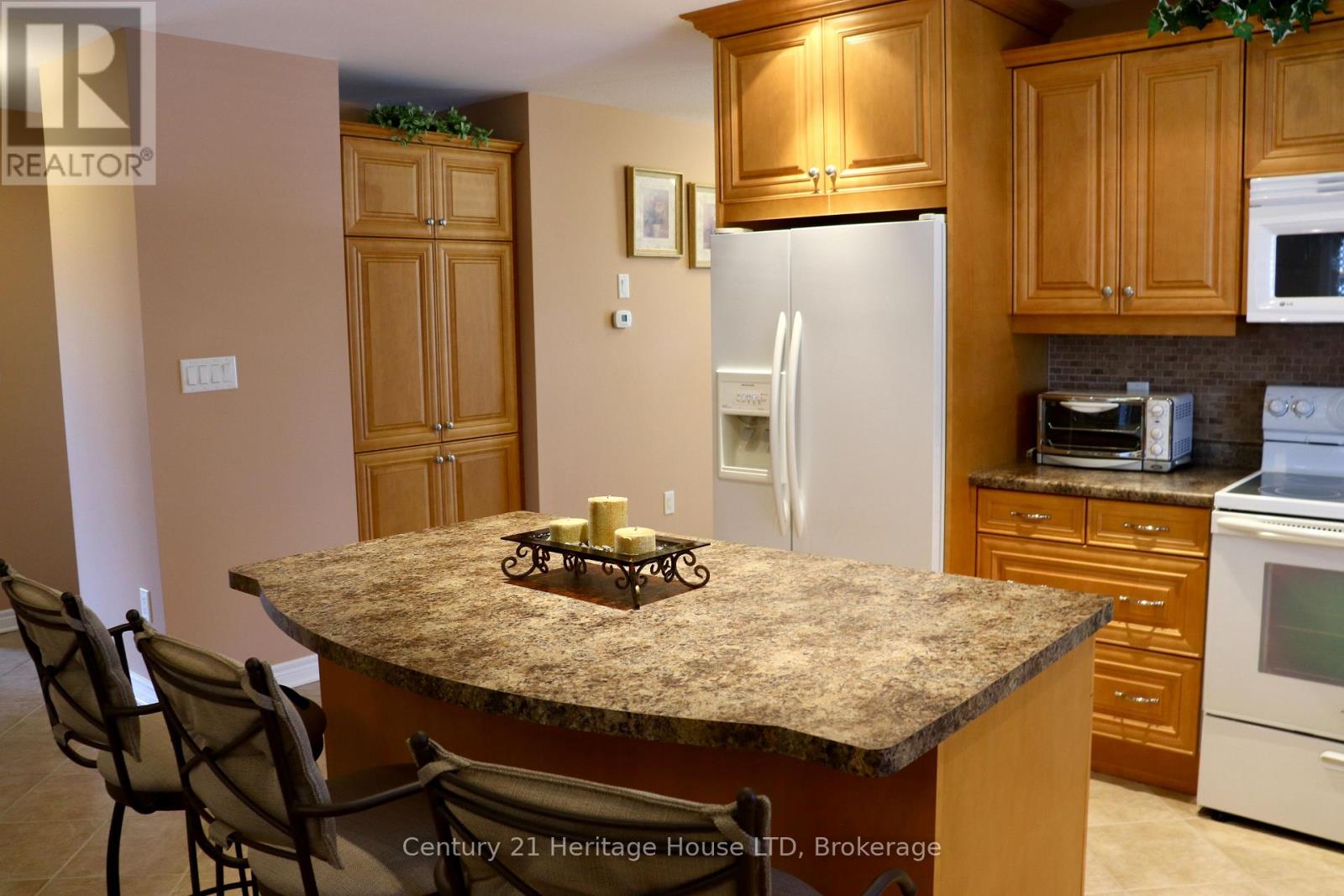 8292 FEREN DRIVE S - 28